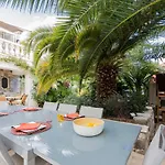 Willa Serene Cap D'antibes Retreat With Heated Pool Steps From The Beaches