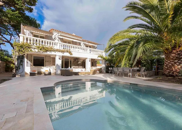 Serene Cap D'Antibes Retreat With Heated Pool Steps From The Beaches Antibes