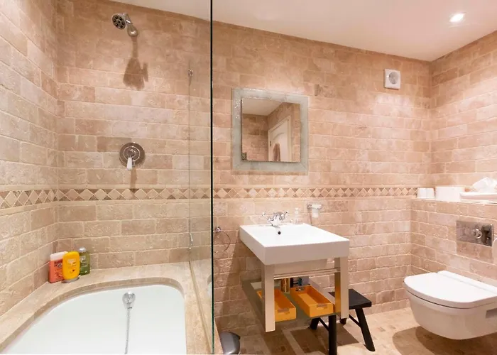 别墅 Serene Cap D'Antibes Retreat With Heated Pool Steps From The Beaches *