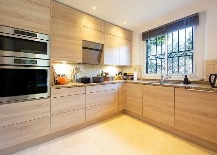 Serene Cap D'Antibes Retreat With Heated Pool Steps From The Beaches * 昂蒂布