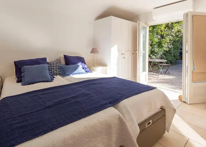 Serene Cap D'Antibes Retreat With Heated Pool Steps From The Beaches 别墅 *