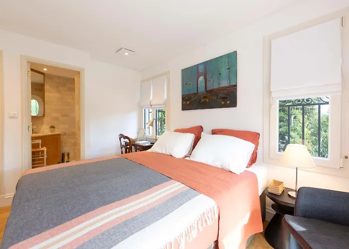 Serene Cap D'Antibes Retreat With Heated Pool Steps From The Beaches 昂蒂布