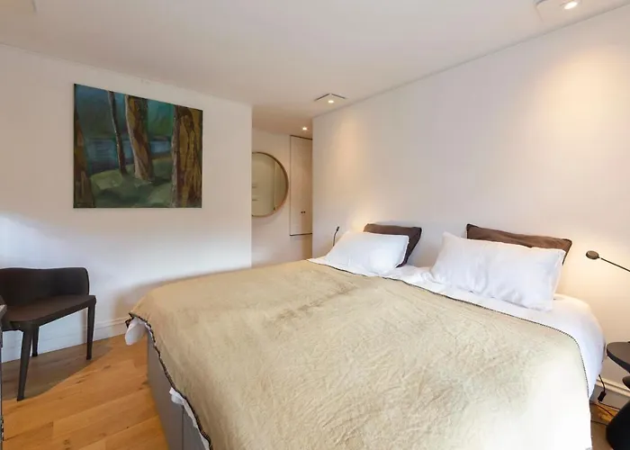 Serene Cap D'Antibes Retreat With Heated Pool Steps From The Beaches 别墅 昂蒂布