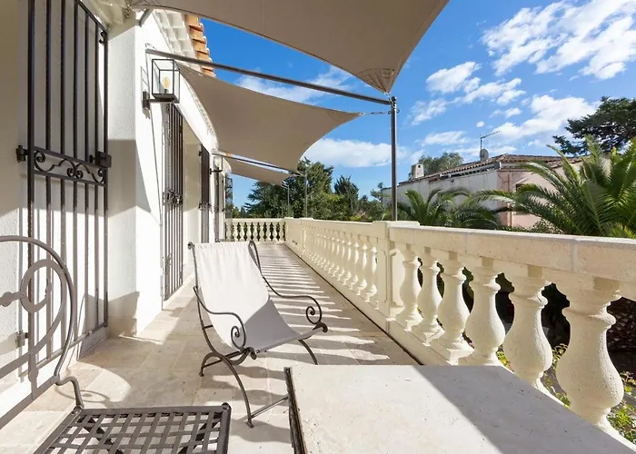 Serene Cap D'Antibes Retreat With Heated Pool Steps From The Beaches Villa *