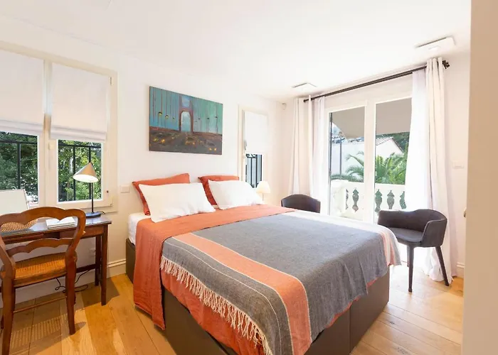 Serene Cap D'Antibes Retreat With Heated Pool Steps From The Beaches * 昂蒂布